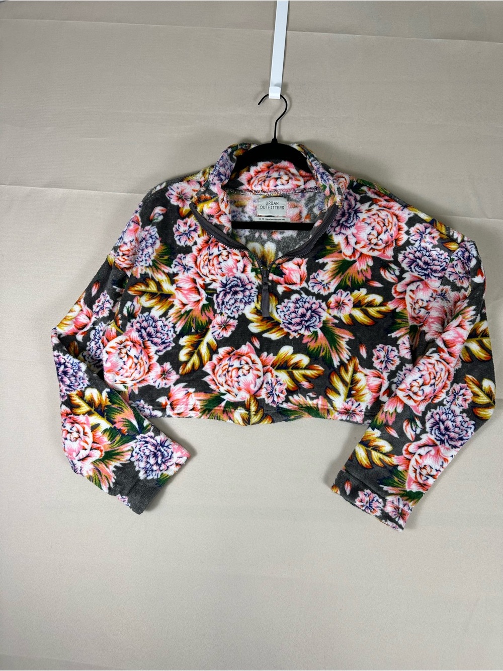 Urban Outfitters Floral Fleece Cropped Quarter Zip Pullover XS Teddy Jacket